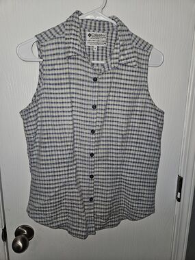 Columbia Women's Sleeveless Button-Up Plaid Shirt - Blue & White
